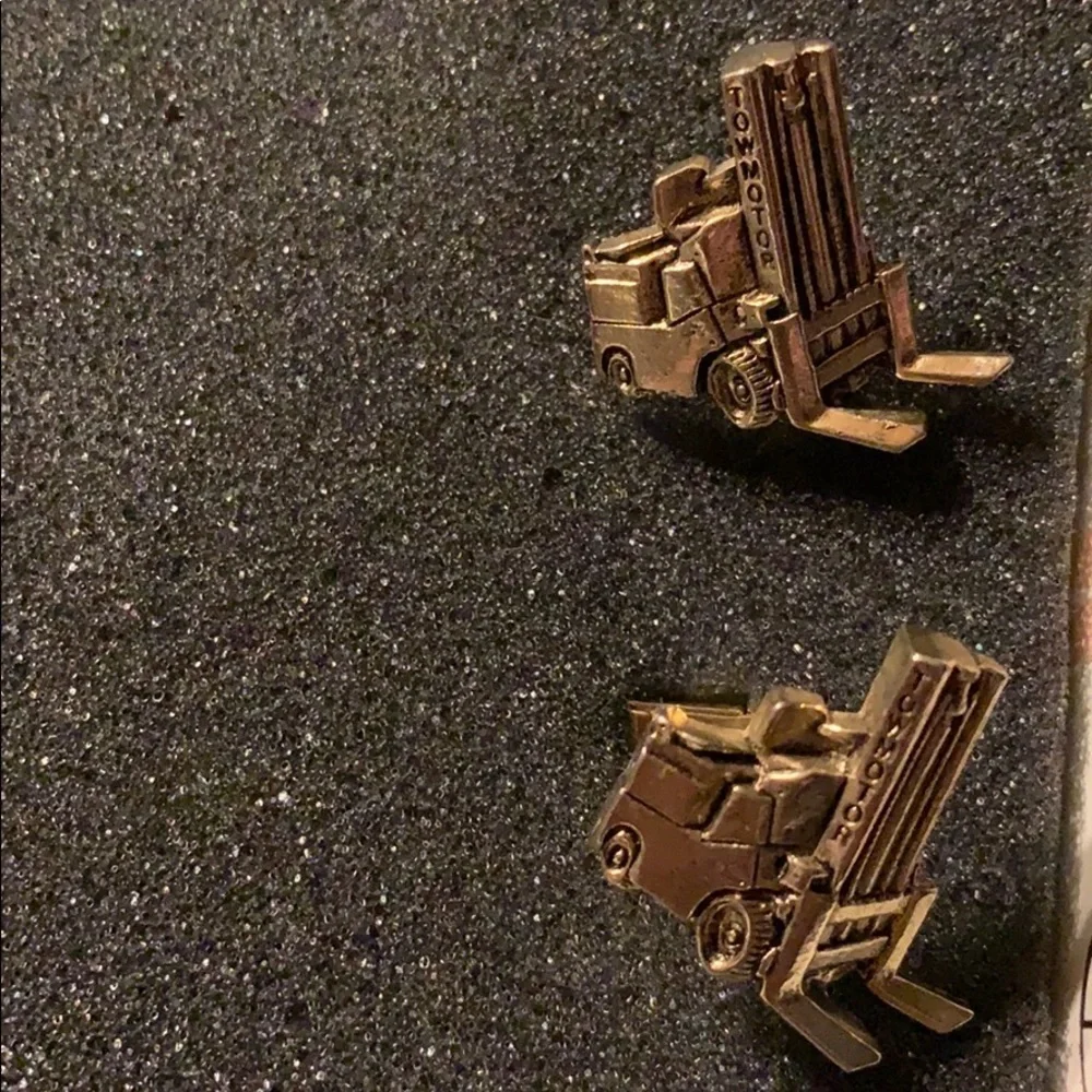 Set of Cufflinks (Towmotor) & Tie Clip (Anderson)